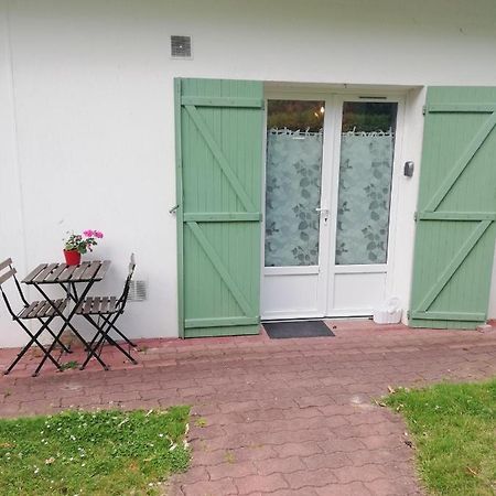 Appartement De Plain Pied Dans La Verdure Yerres Buitenkant foto