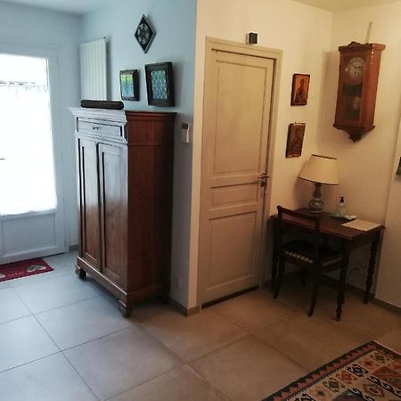 Appartement De Plain Pied Dans La Verdure Yerres Buitenkant foto