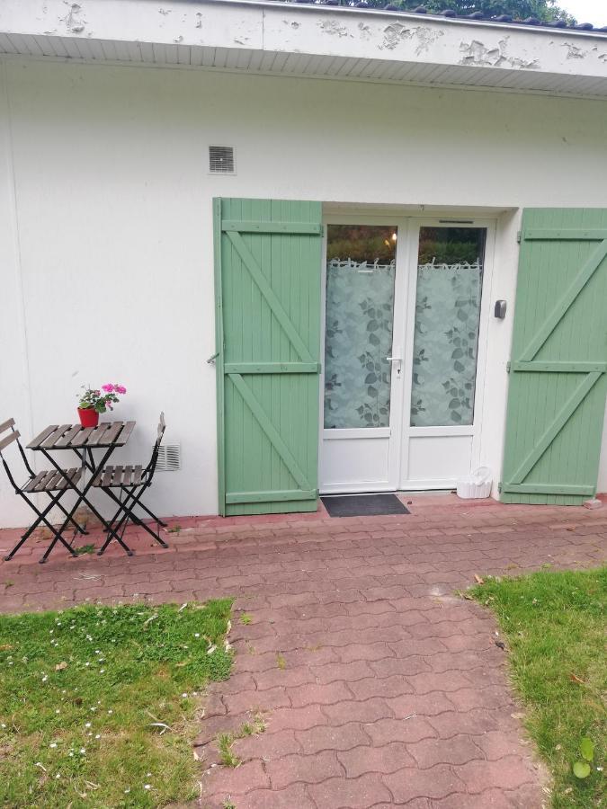 Appartement De Plain Pied Dans La Verdure Yerres Buitenkant foto